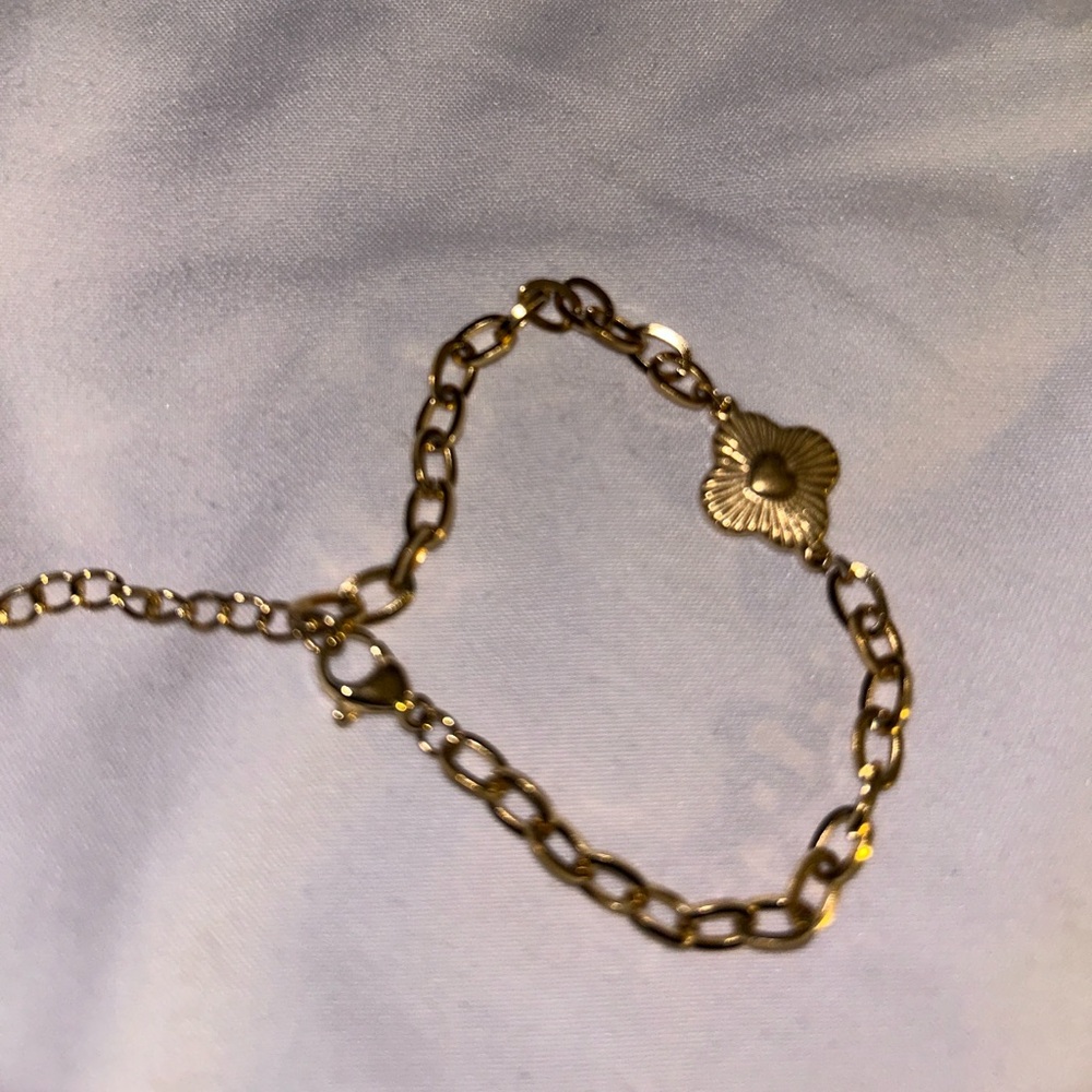 Clover bracelet with heart in-stamp